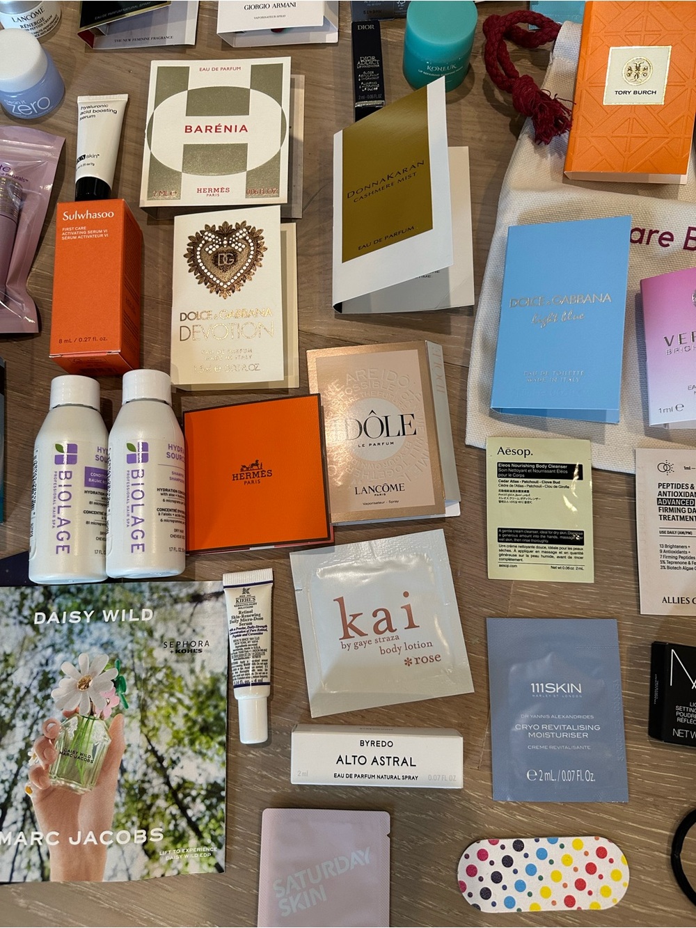 Assorted Beauty & Wellness Sampler - 60+ Pieces - Picture 6 of 7